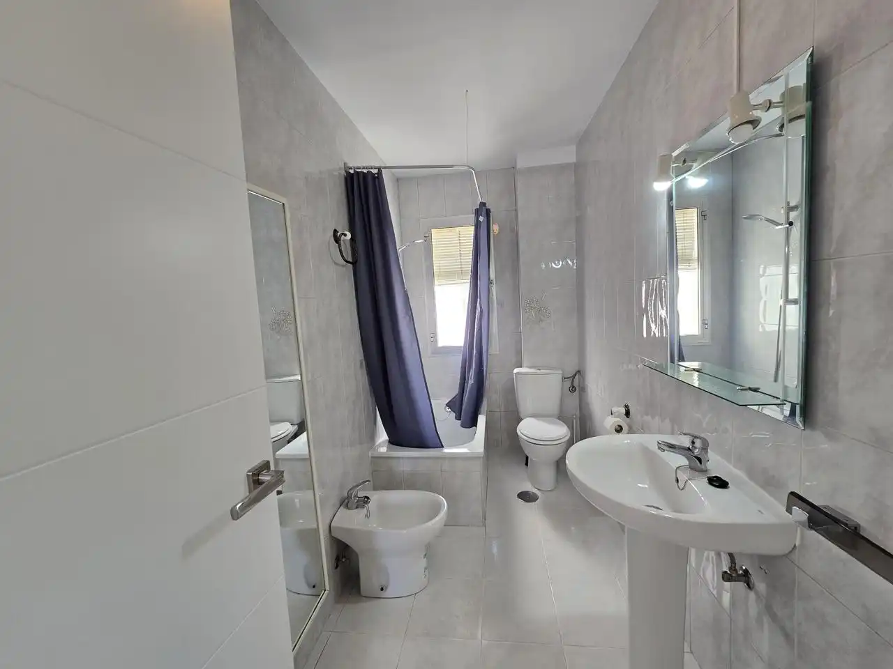 Room in Bami, Bami - La Estrella