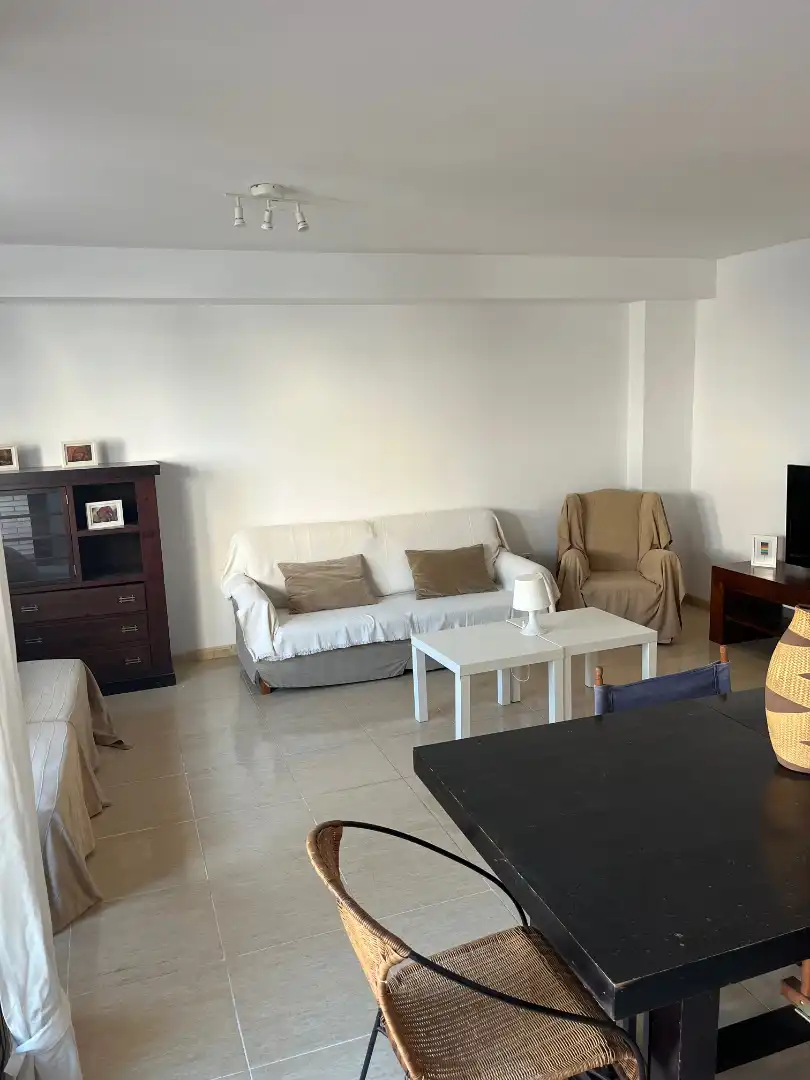 Sala d'estar de Casa adosada en venda en Torredembarra amb Calefacció, Terrassa i Moblat