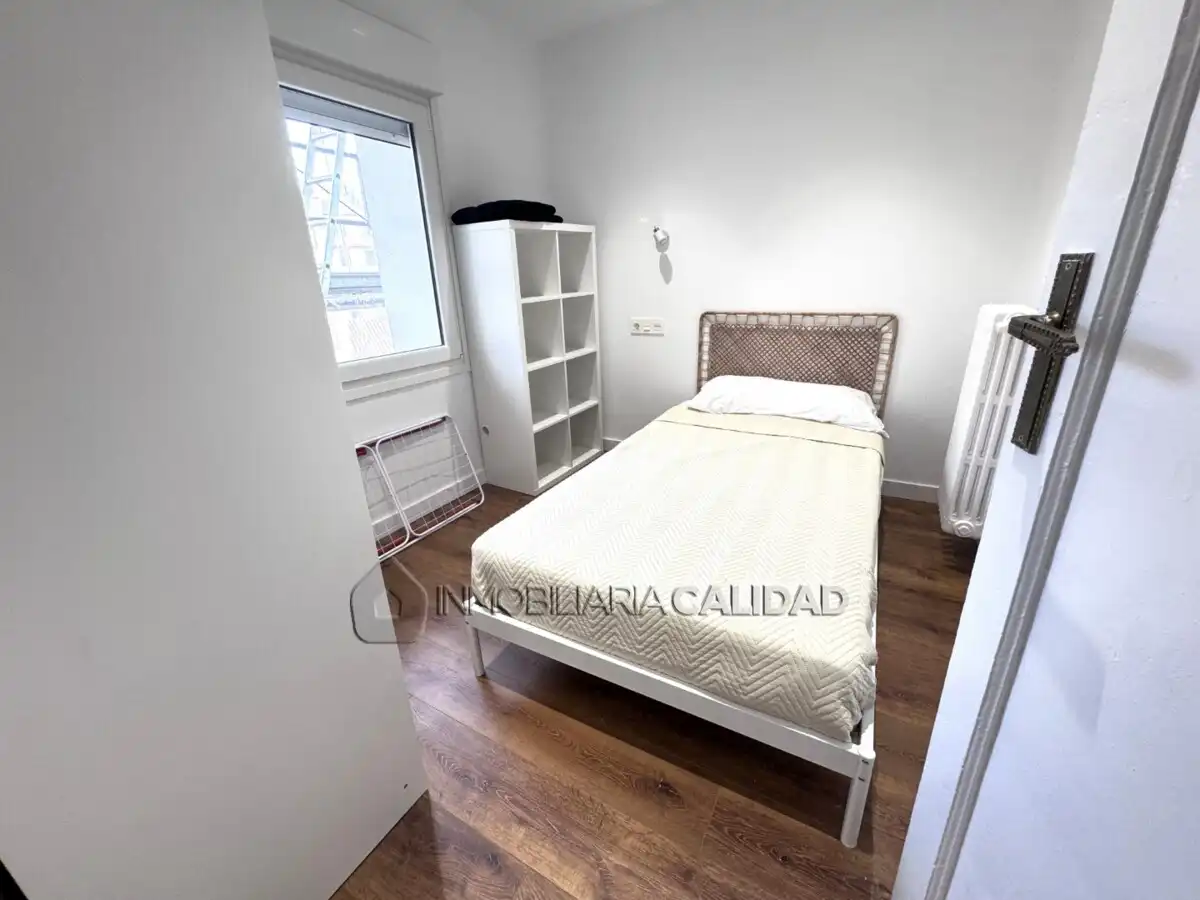 Bedroom of Flat for rent in Burgos  with Heating and Terrace