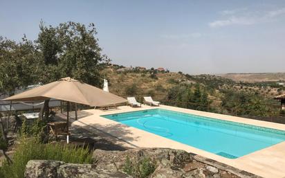 Piscina de Casa o xalet en venda en  Toledo Capital amb Jardí privat, Traster i Piscina