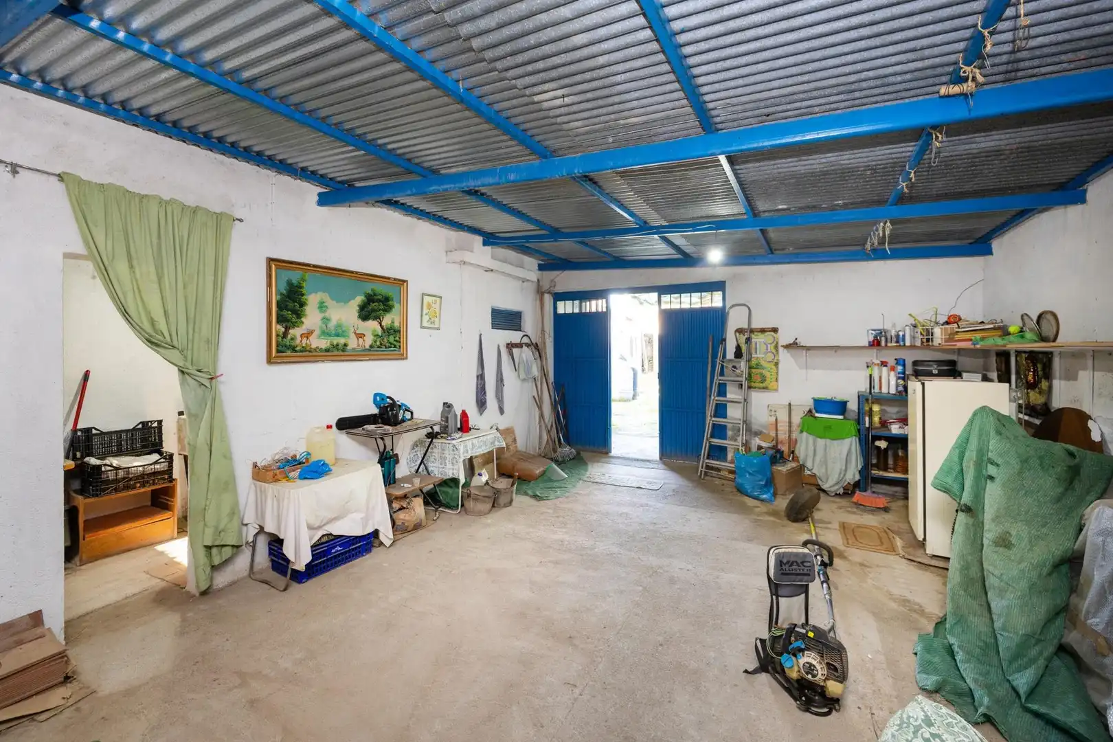 Country homes for sale in Villa de Otura  with Storage room