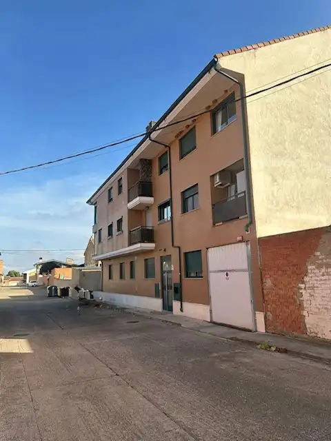 Vista exterior de Estudio en venta en Arrúbal con Calefacción y Parquet