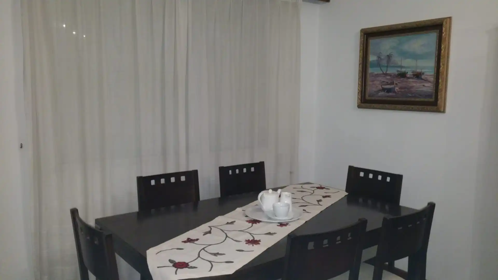 Menjador de Dúplex de lloguer en Ferrol amb Calefacció, Parquet i Moblat