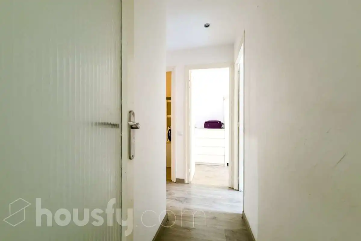 Flat for sale in Barcelona  with Heating, Terrace and Furnished