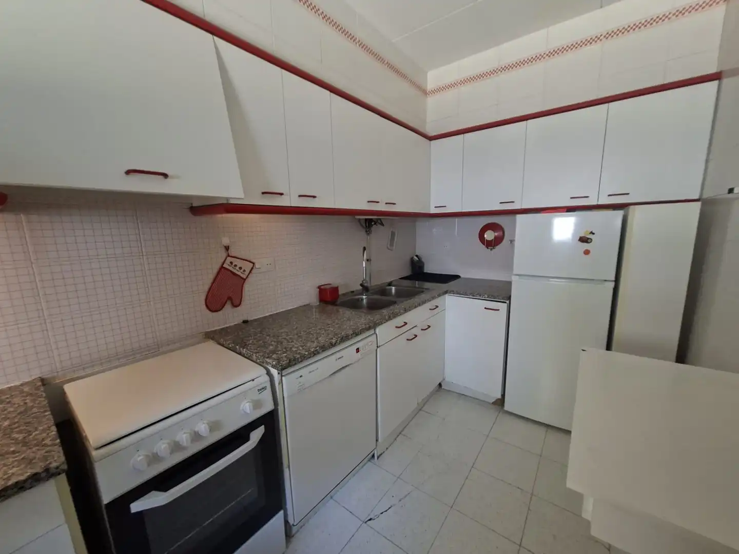Cuina de Casa adosada en venda en Portbou amb Aire condicionat, Calefacció i Terrassa