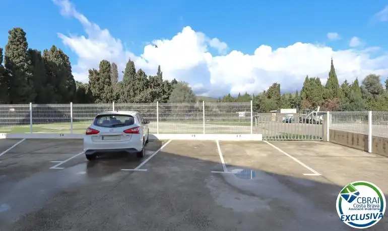 Parking de Piso en venta en Llançà con Aire acondicionado, Calefacción y Amueblado