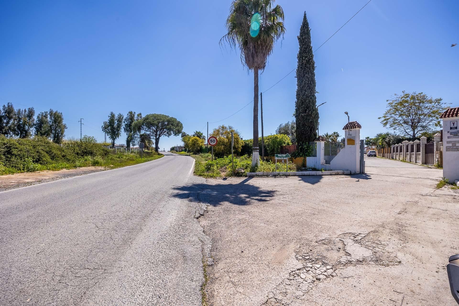 Vista exterior de Casa o chalet en venta en Los Palacios y Villafranca con Aire acondicionado, Jardín privado y Trastero