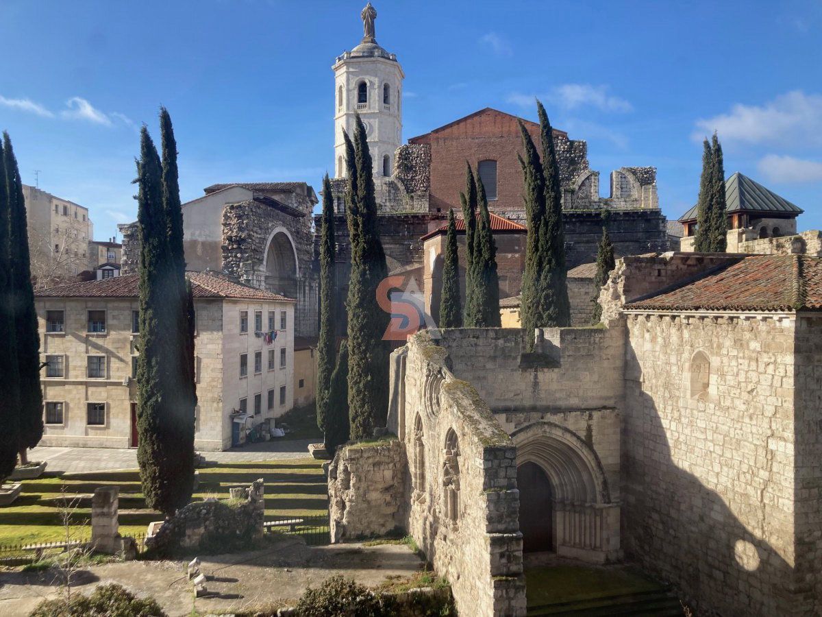 Vista exterior de Pis en venda en Valladolid Capital amb Calefacció i Terrassa