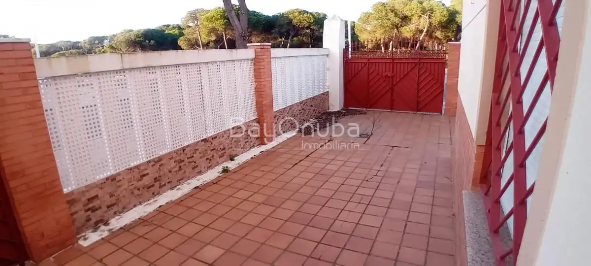 Garten von Dachboden zur Miete in Punta Umbría mit Schwimmbad