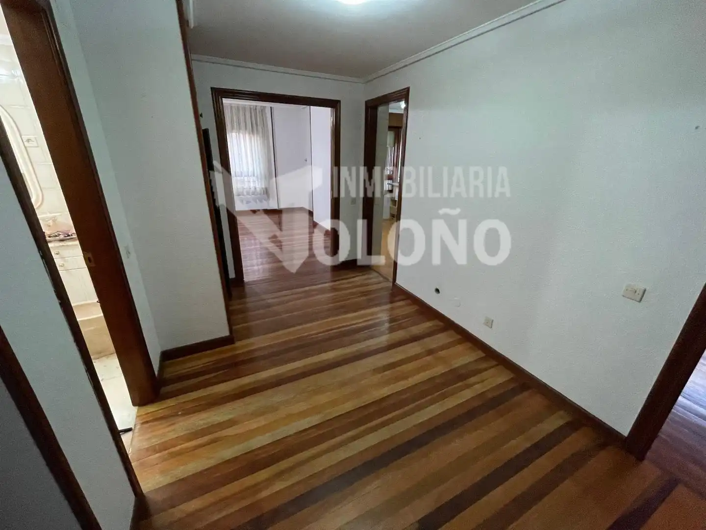 Appartamento con terrazza in vendita a Avenida Bretón de los Herreros 1C, imagen 8