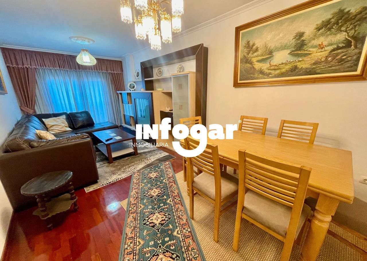 Sala d'estar de Pis de lloguer en O Rosal   amb Calefacció, Terrassa i Moblat