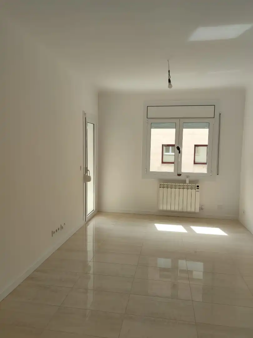 Sala d'estar de Pis de lloguer en Manresa amb Aire condicionat, Calefacció i Forn