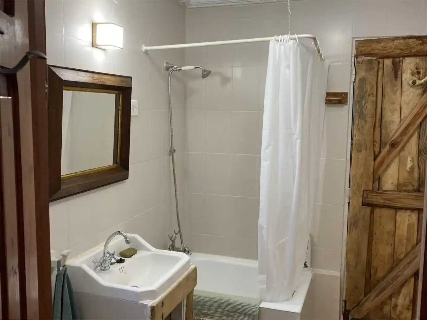 Baño de Piso para compartir en San Cristóbal de la Polantera con Parquet, Trastero y Amueblado