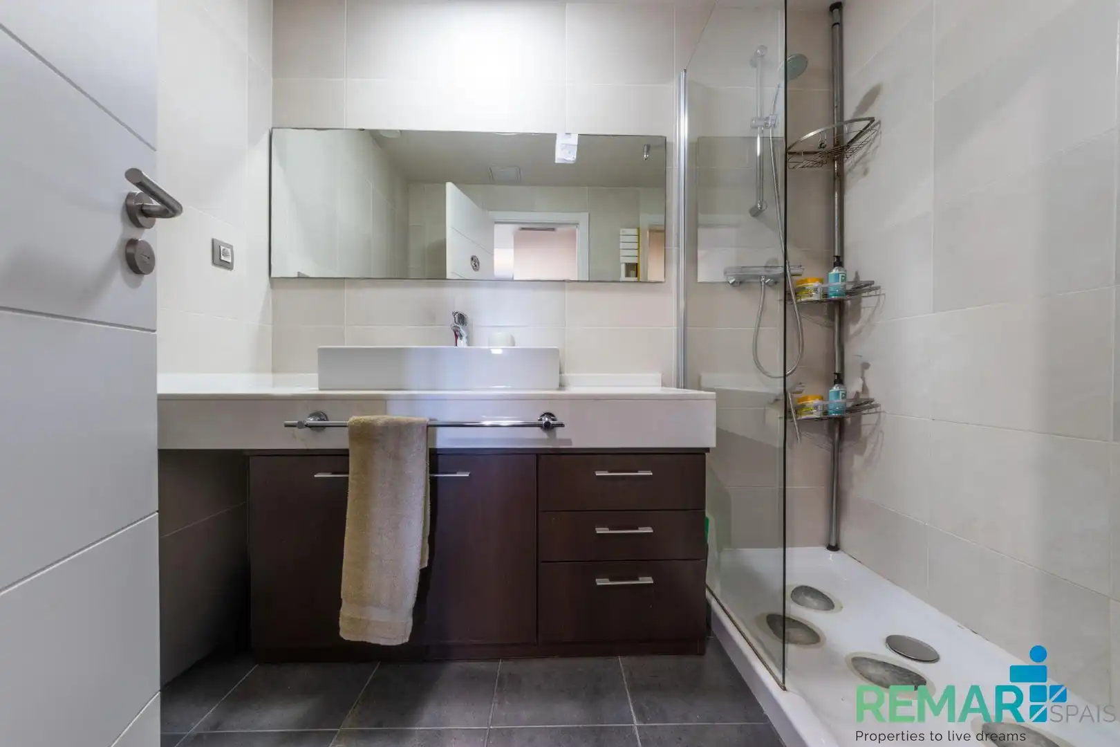 Badezimmer von Wohnung zum Verkauf in Reus