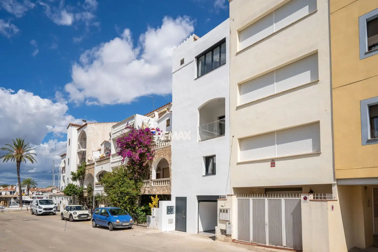 Vista exterior de Casa o xalet en venda en Empuriabrava amb Aire condicionat, Calefacció i Terrassa