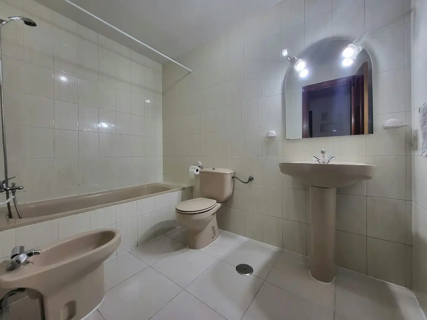 Baño de Piso en venta en Getafe con Aire acondicionado, Calefacción y Parquet
