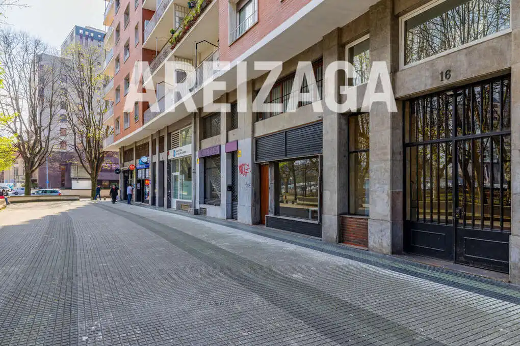 Exterior view of Flat for sale in Donostia - San Sebastián   with Heating