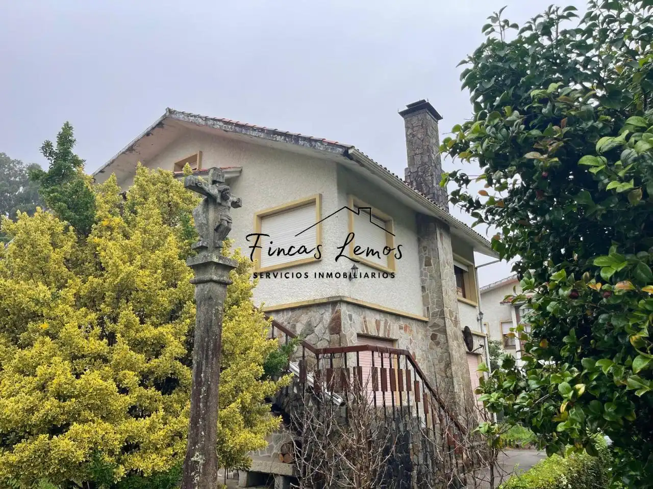 Exterior view of Houses for sale in Camariñas  with Heating, Private garden and Furnished