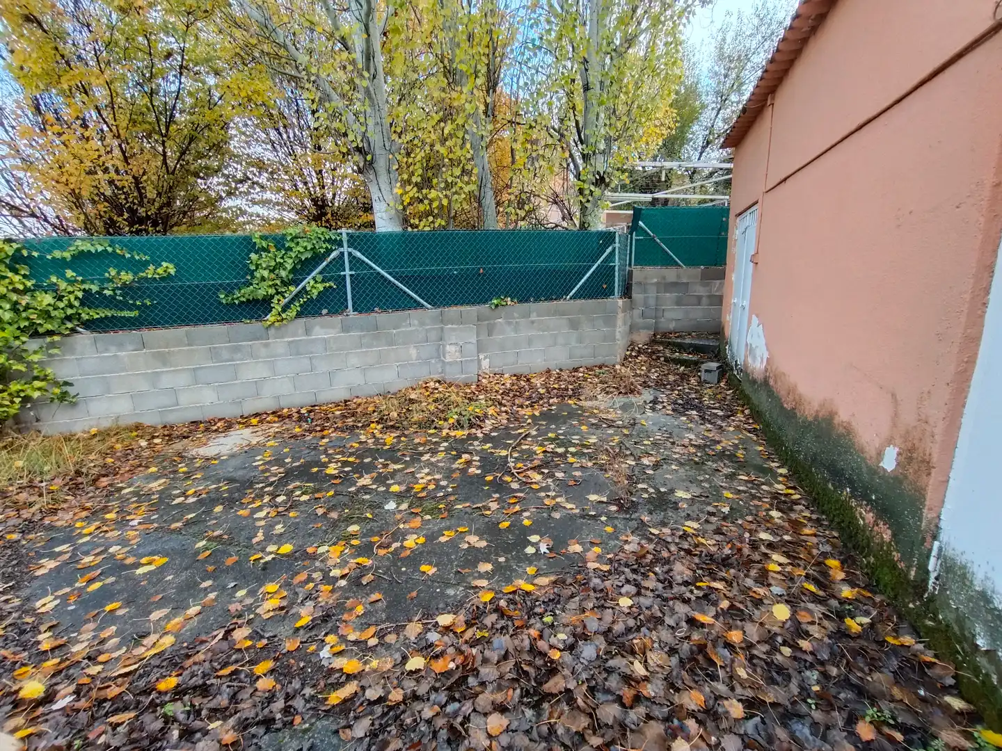 Parking de Casa o chalet en venta en La Zubia con Aire acondicionado, Calefacción y Jardín privado