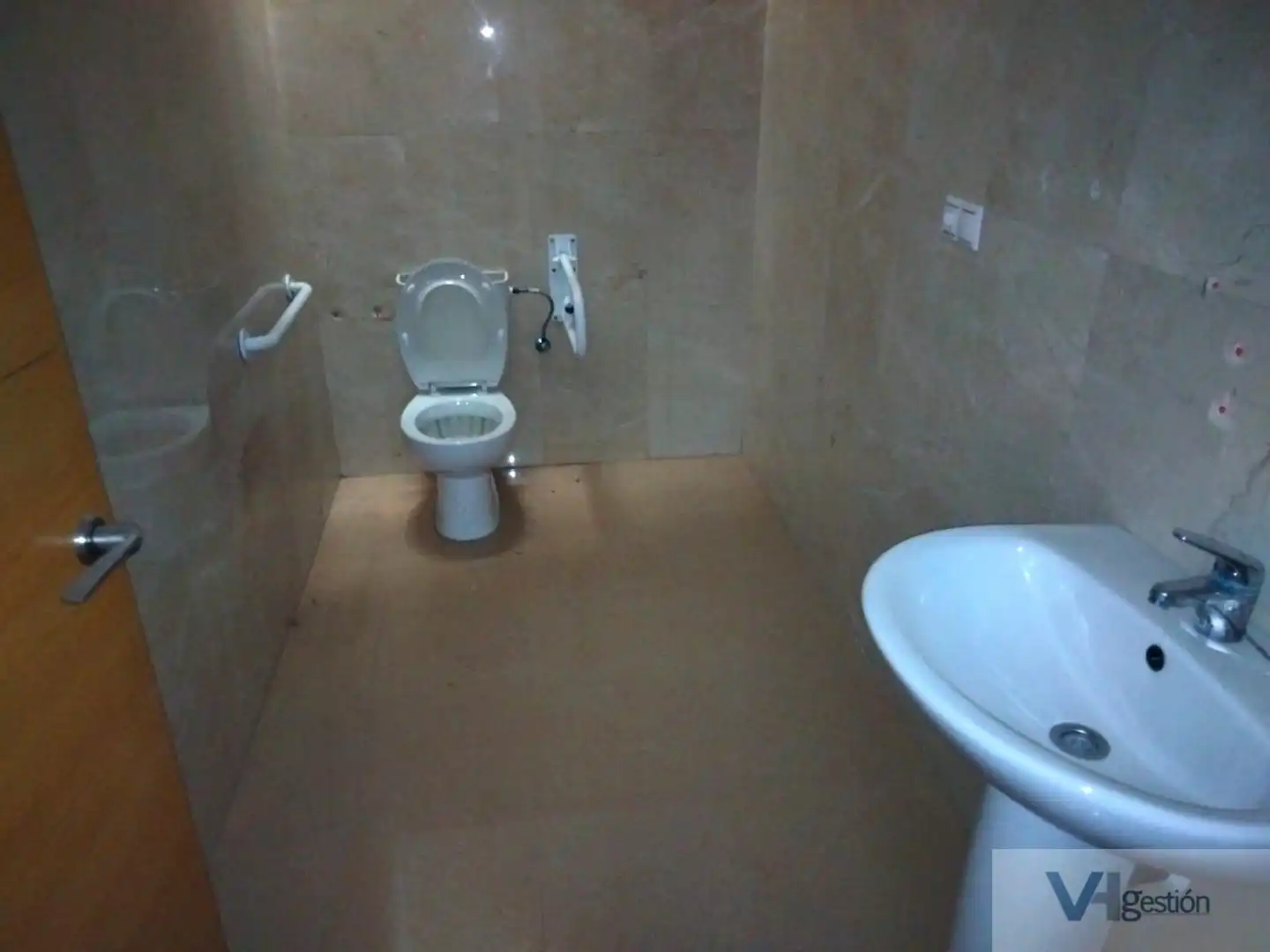Oficina en venta en Villamartín