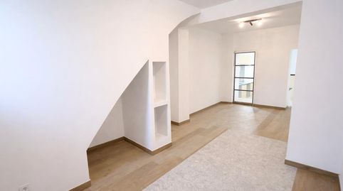 EXCLUSIVA VIVIENDA EN PLENO CENTRO DE ARGANDA DEL REY – TOTALMENTE ACTUALIZADA Y CON GRANDES POSIBILIDADES ✨