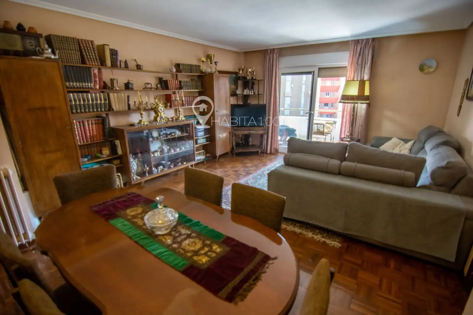 Sala d'estar de Pis en venda en Cuenca amb Calefacció, Parquet i Terrassa