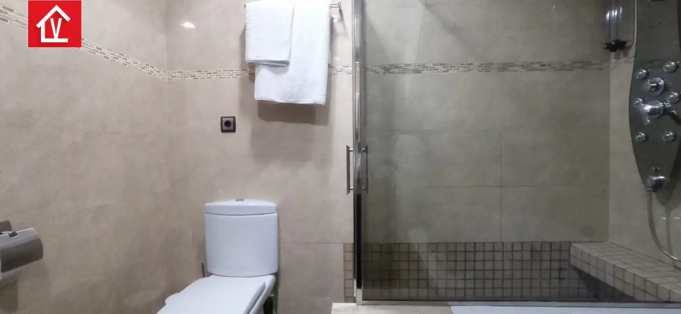 Baño de Casa o chalet en venta en Barberà del Vallès con Aire acondicionado, Calefacción y Terraza