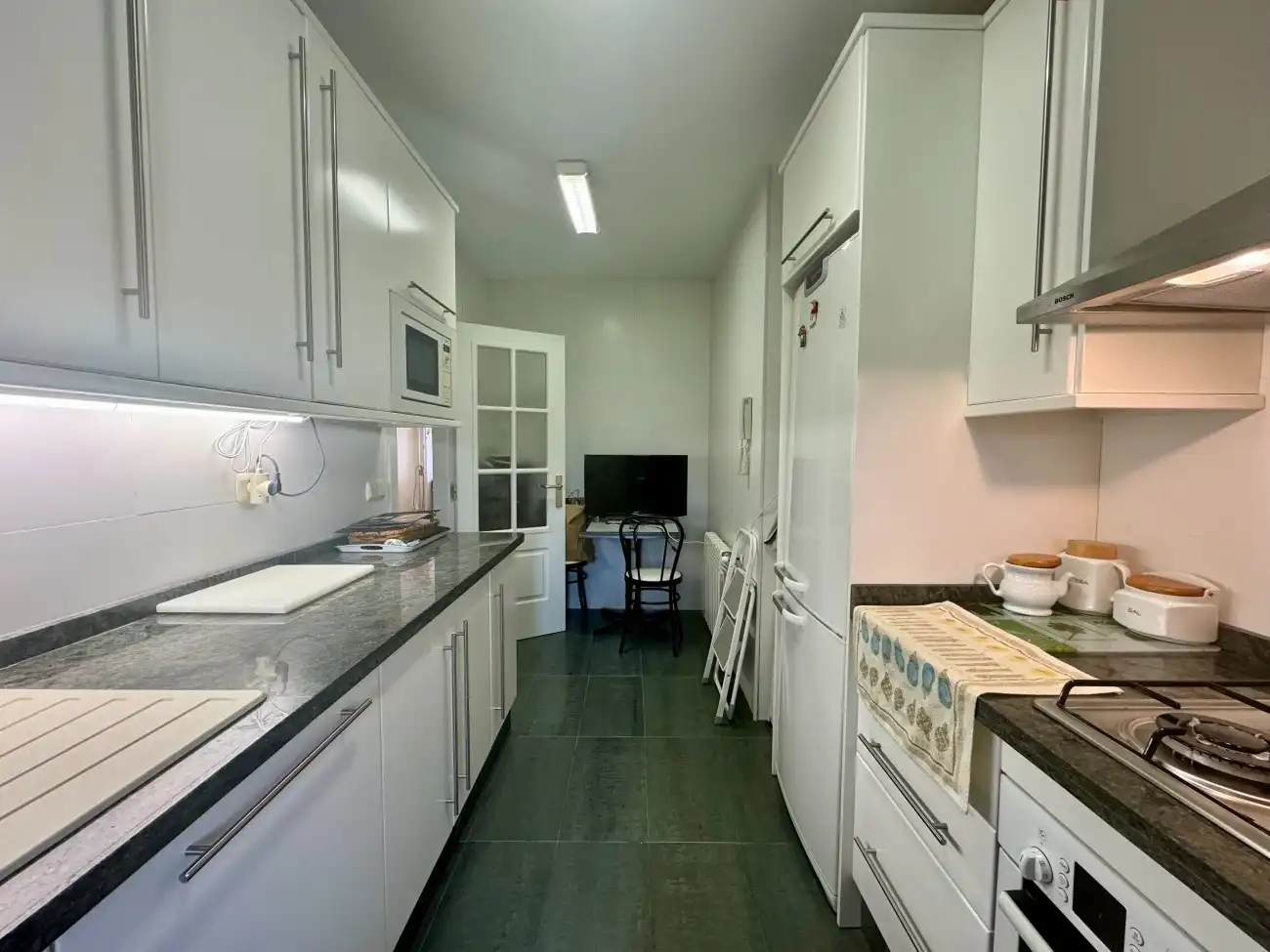 Kitchen of Apartments for sale in Marbella  with Terrace, Storage room and Furnished