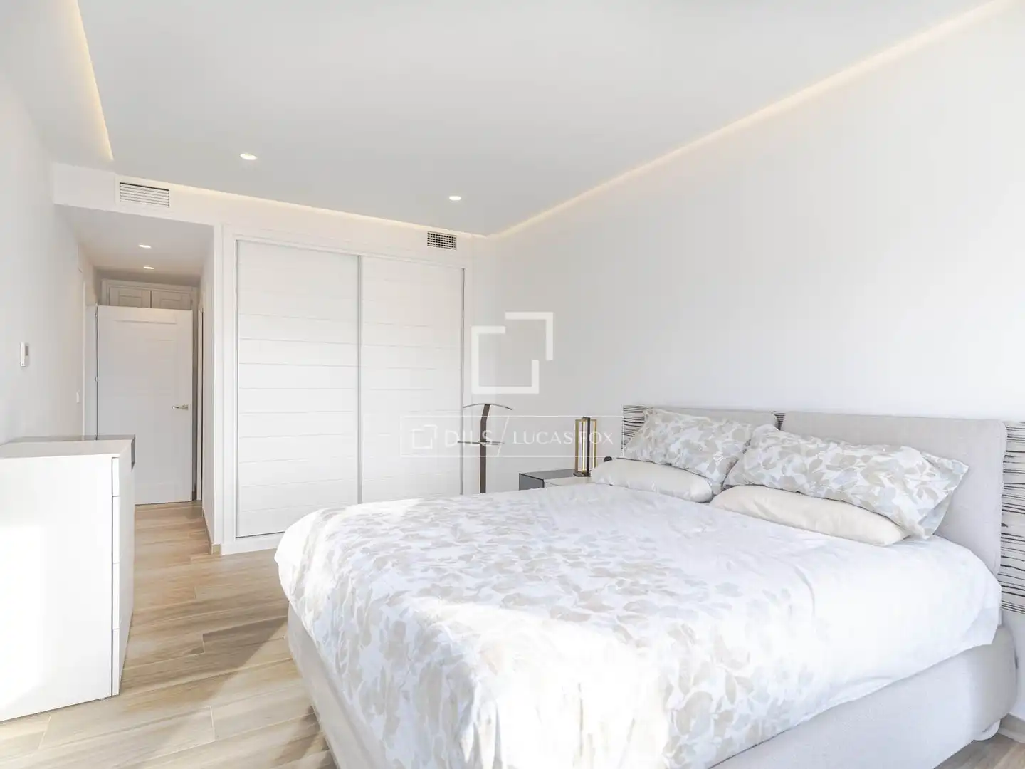 Dormitori de Casa o xalet en venda en Almuñécar amb Aire condicionat, Terrassa i Piscina