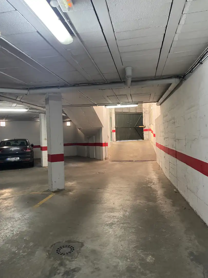 Parkplatz von Wohnung zur Miete in Badajoz mit Klimaanlage, Heizung und Möbliert