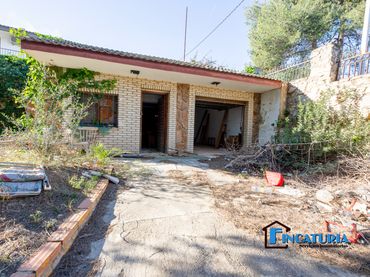 Chalet con piscina en venta en Riba-roja de Túria