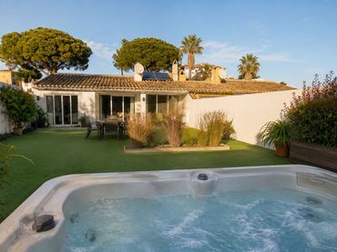 Maison mitoyenne avec jardin à vendre à Calahonda