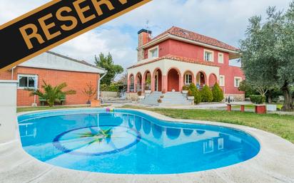 Vista exterior de Casa o xalet en venda en Galapagar amb Calefacció, Jardí privat i Terrassa