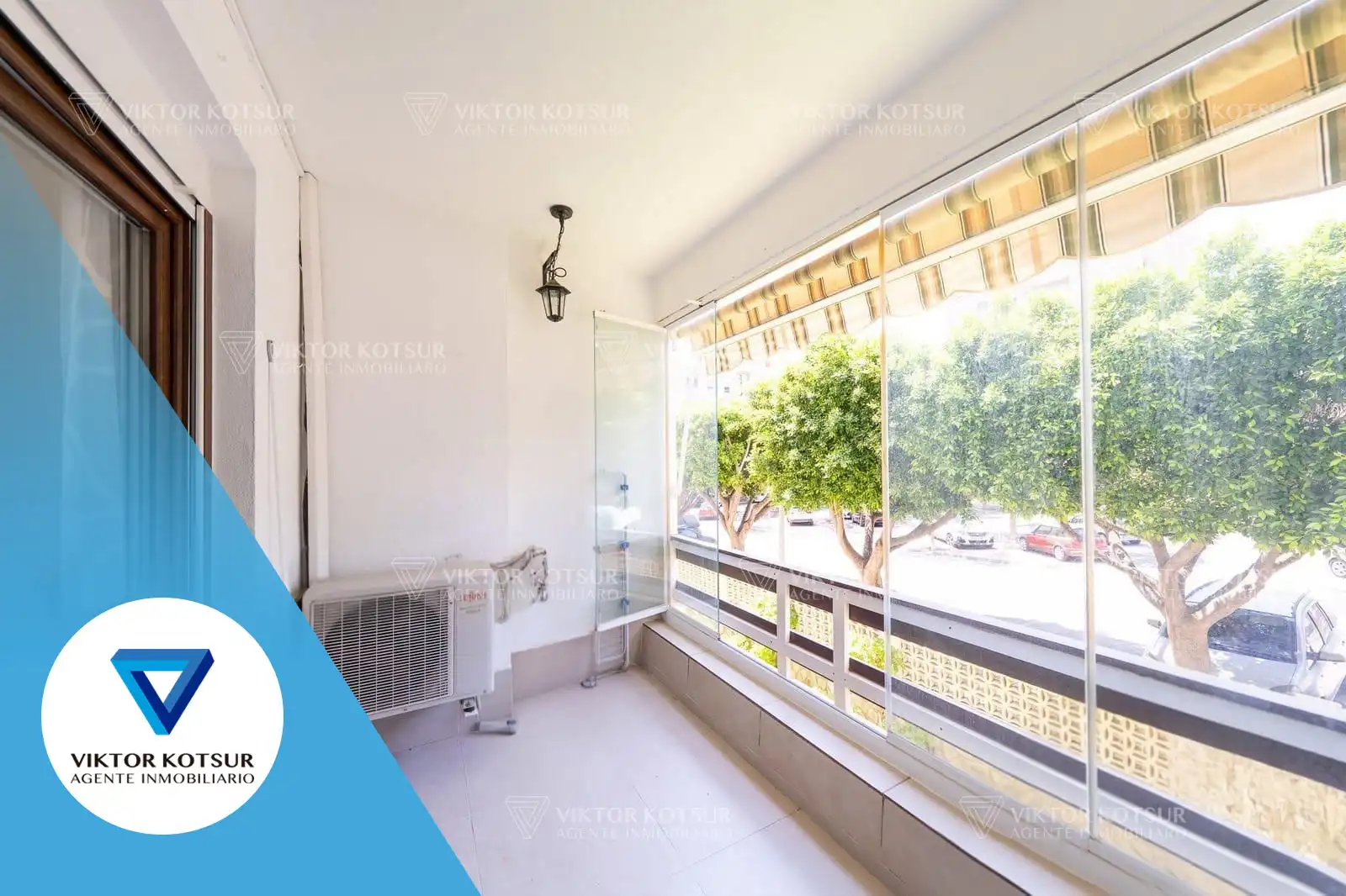 Dormitori de Apartament en venda en Roquetas de Mar amb Aire condicionat, Parquet i Terrassa