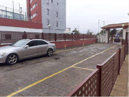 Garaje en Venta en Pintora Maruja Mallo en Tablero Bajo - Arruzafilla