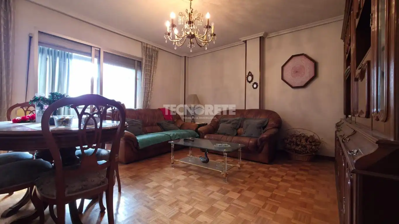 Sala de estar de Piso en venta en Guadalajara con Calefacción y Parquet