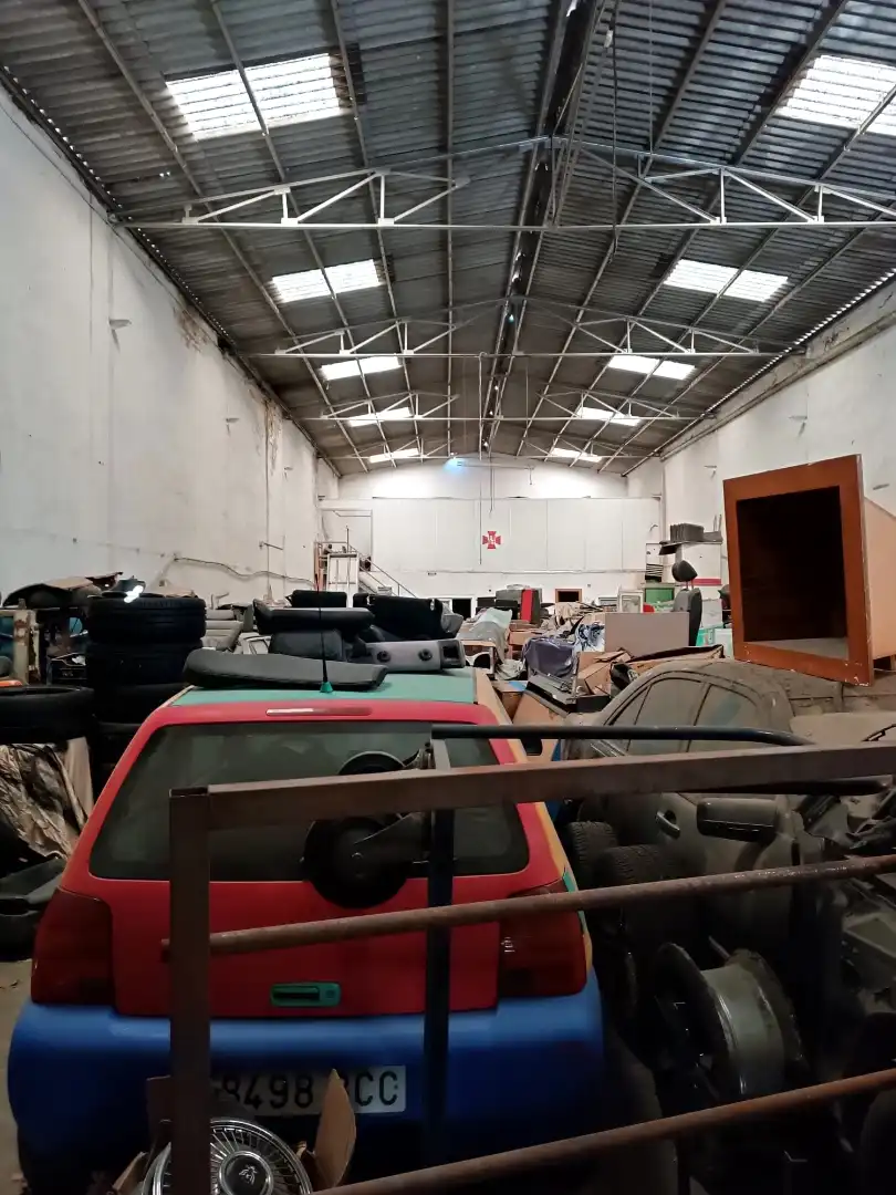 Außenansicht von Fabrikhallen zum Verkauf in Martorell