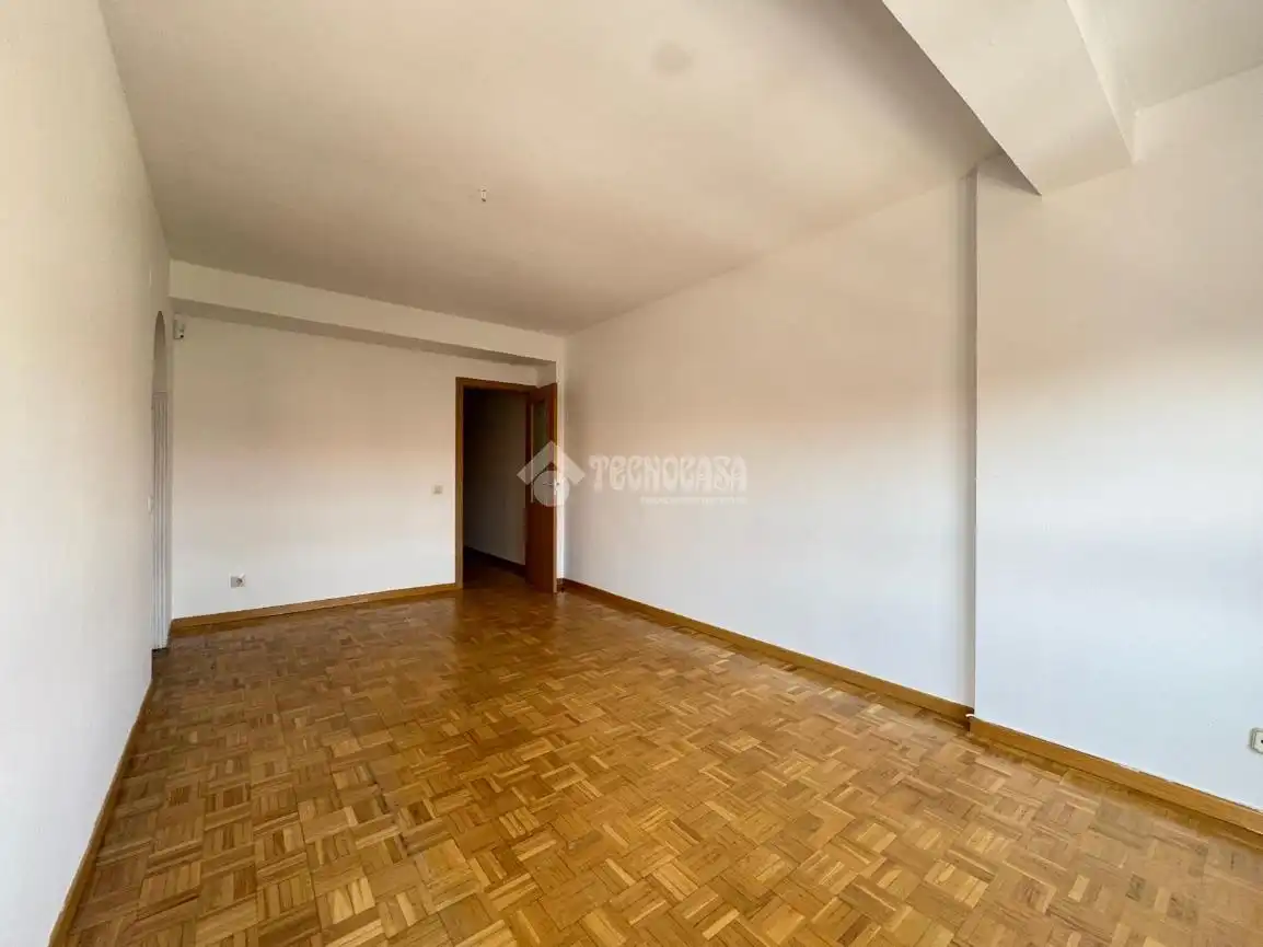 Habitación de Piso en venta en Alcobendas con Calefacción, Parquet y Alarma