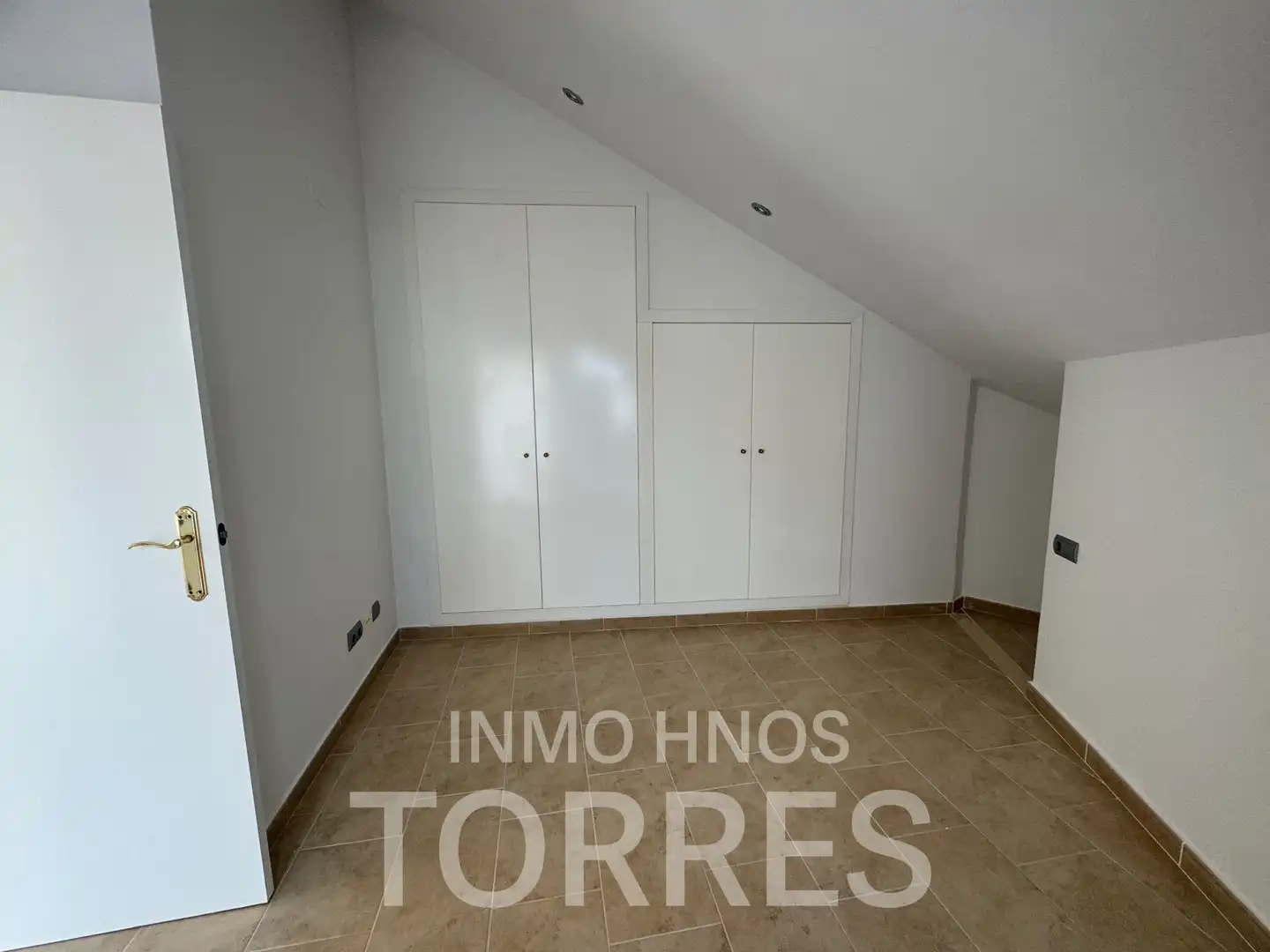 Schlafzimmer von Dachboden zum Verkauf in Peñíscola / Peníscola mit Klimaanlage, Terrasse und Möbliert