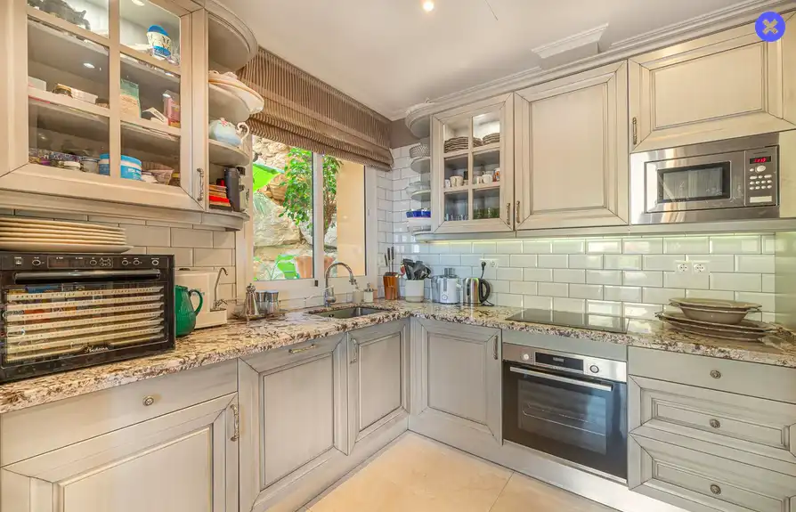 Cocina de Casa o chalet en venta en Istán con Aire acondicionado, Jardín privado y Piscina