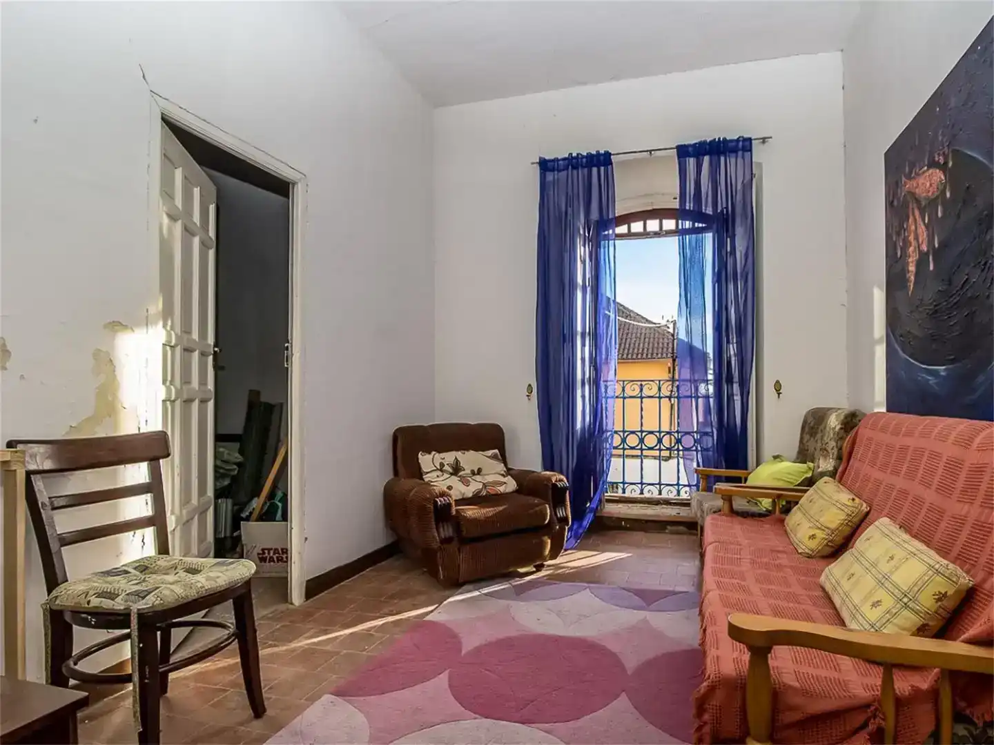 Sala d'estar de Casa adosada en venda en Alcubillas amb Jardí privat, Traster i Balcó