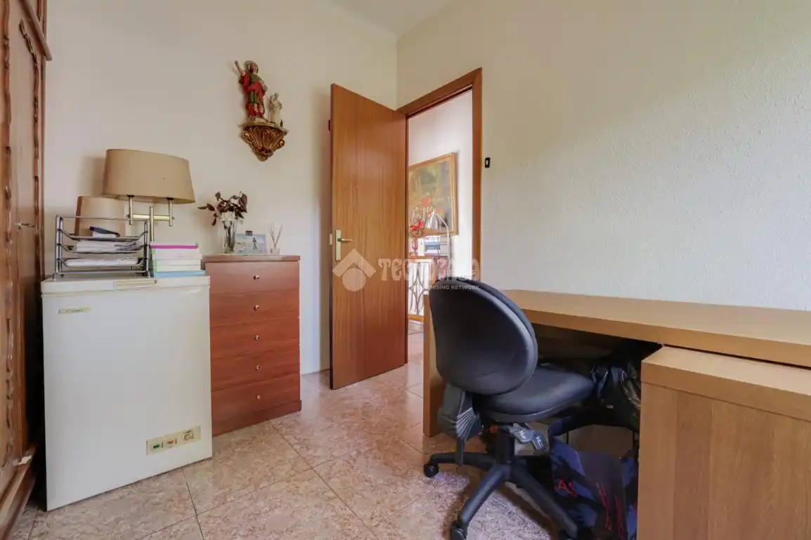 Habitación de Piso en venta en Barcelona con Balcón
