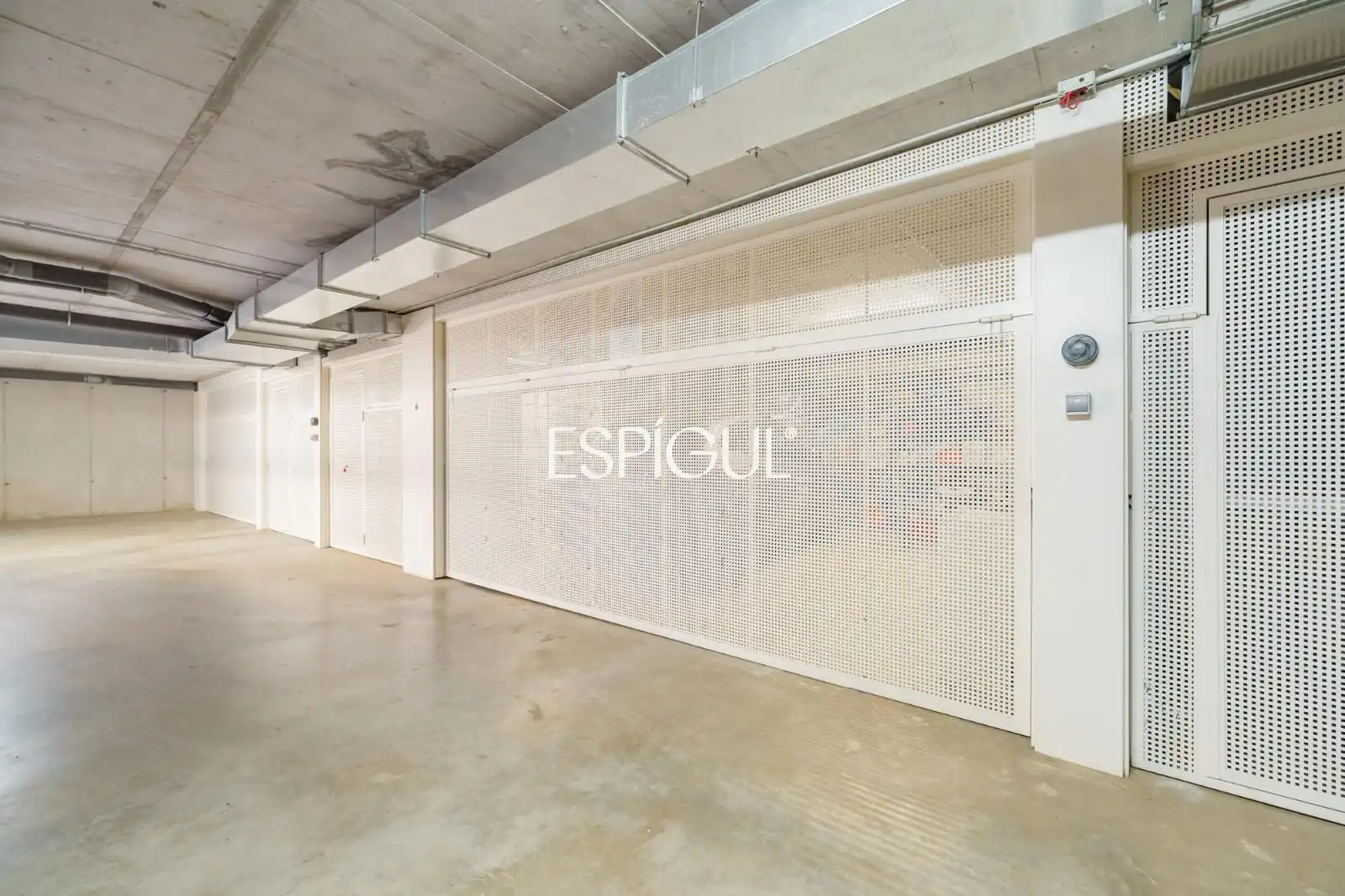 Parking de Piso en venta en Sant Cugat del Vallès con Aire acondicionado, Calefacción y Terraza