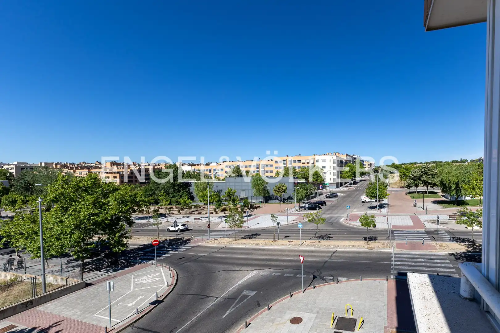 Vista exterior de Piso de alquiler en Leganés con Aire acondicionado, Calefacción y Terraza