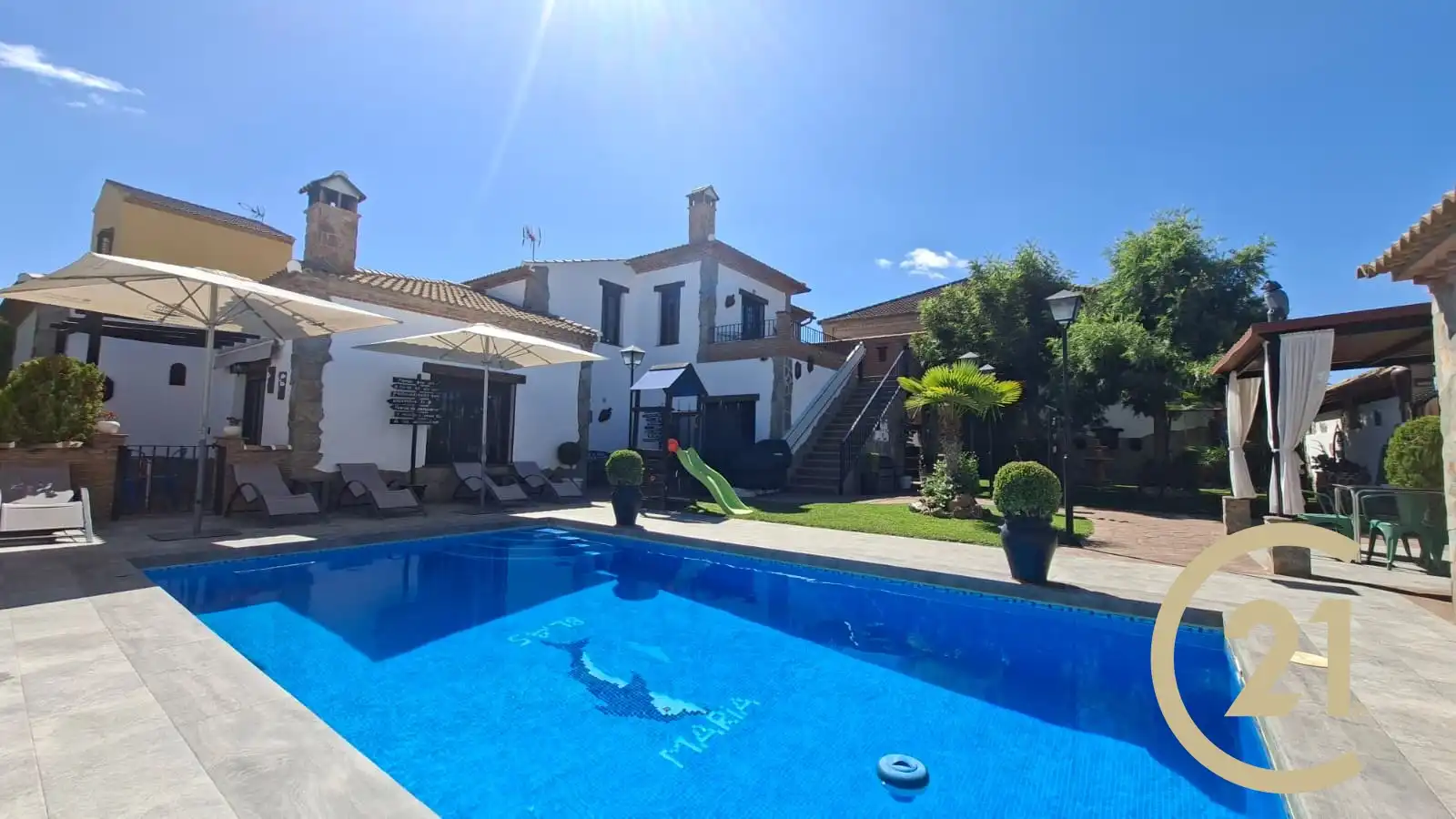 Vista exterior de Casa o chalet en venta en Arriate con Aire acondicionado, Jardín privado y Terraza