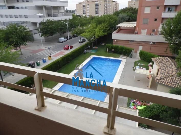 Flat for sale in Avenida GREGORIO ARCOS, Imaginalia - Llanos del Águila