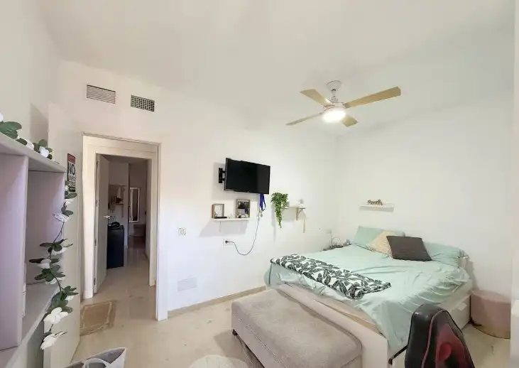 Habitación de Casa adosada en venta en Estepona con Aire acondicionado, Calefacción y Jardín privado
