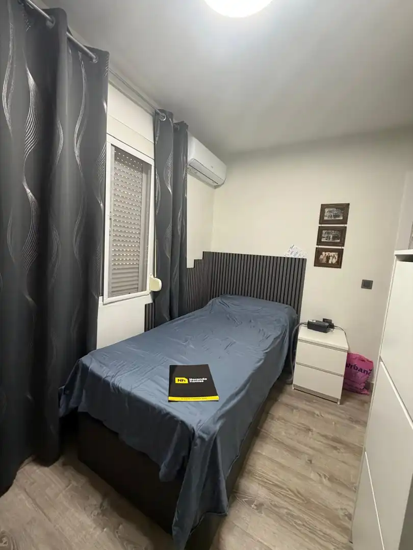 Habitación de Piso en venta en Málaga con Aire acondicionado, Calefacción y Jardín privado