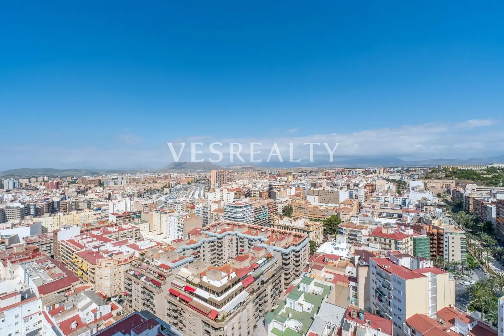 Außenansicht von Wohnungen zum Verkauf in Alicante / Alacant mit Klimaanlage, Heizung und Terrasse