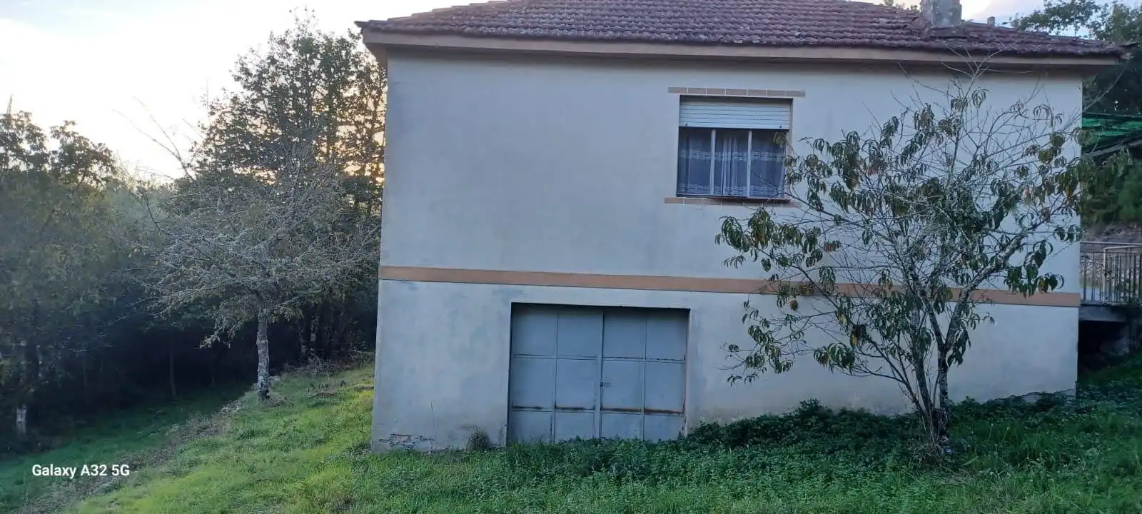 Vista exterior de Finca rústica en venda en A Peroxa  amb Jardí privat, Terrassa i Moblat